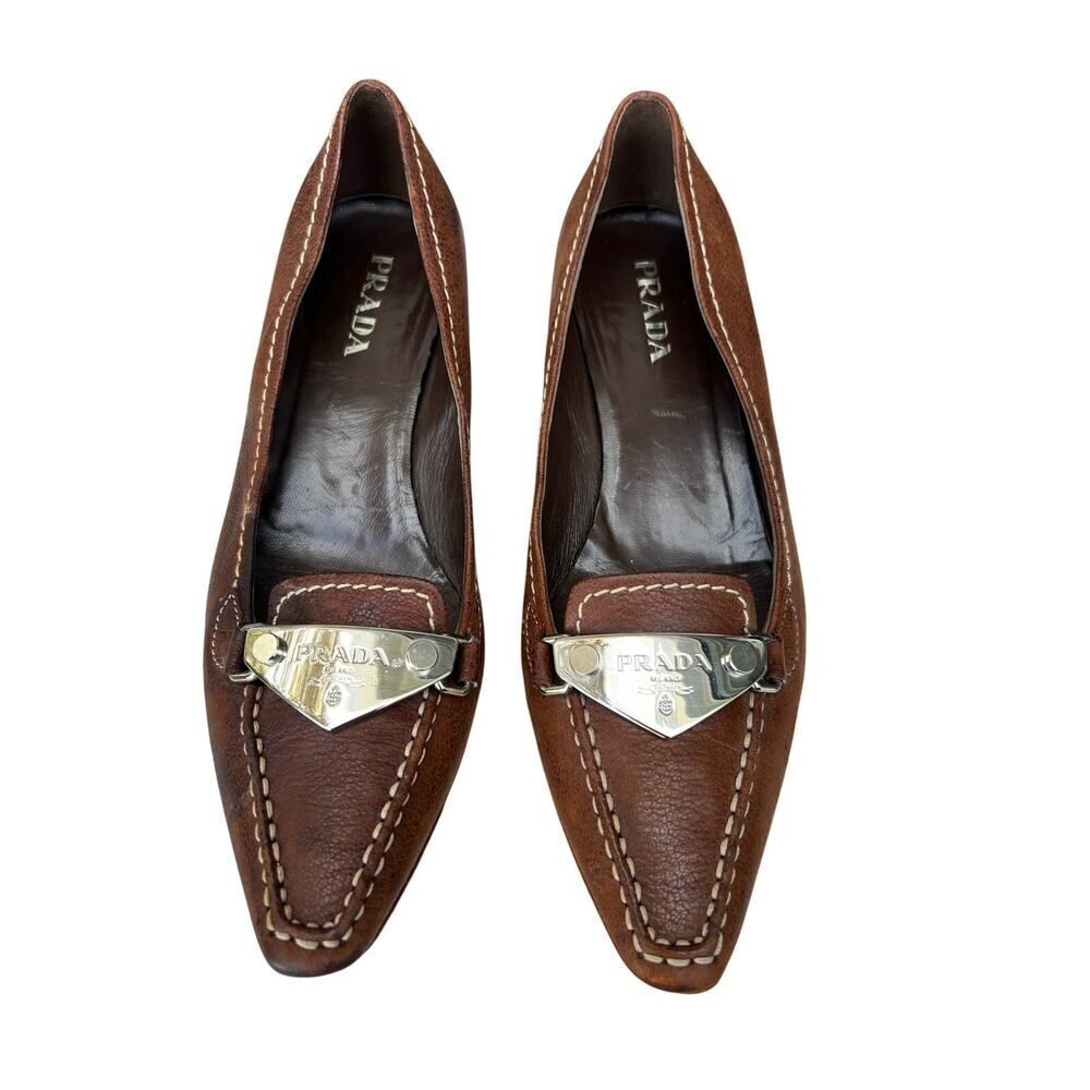 PRADA LEATHER KITTEN HEEL LOAFER PUMP BROWN SIZE 7, EURO 37.5